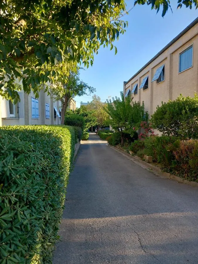 Appartement/Studio Dans Petite Residence Calme location